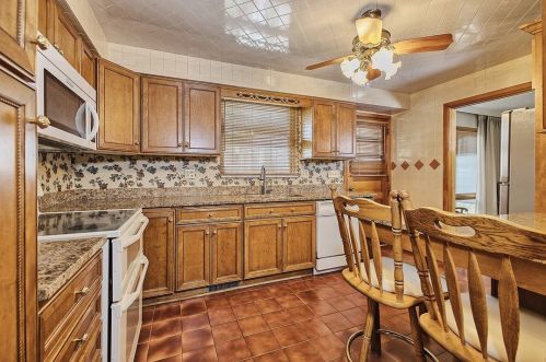 1976 Anna Ave, Pittsburgh PA 15122-3604 exterior