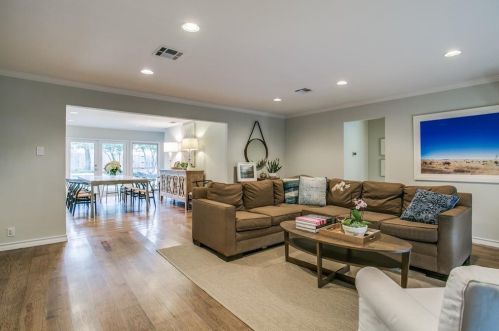 142 Classen Dr, Dallas TX 75218-1720 exterior