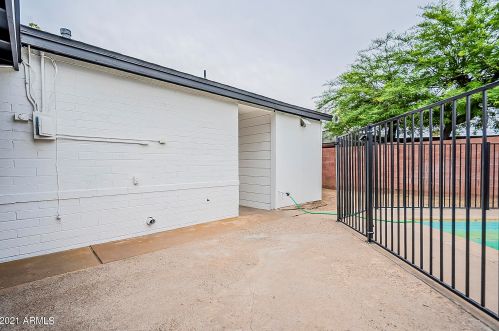 7020 12 St, Phoenix AZ 85086-4800 exterior