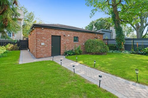 3753 Tripp Ave, Chicago IL 60803-1832 exterior