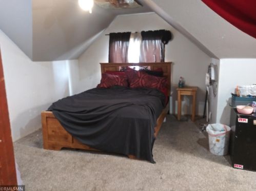 201 6 Ave, Princeton MN 55371-1111 exterior