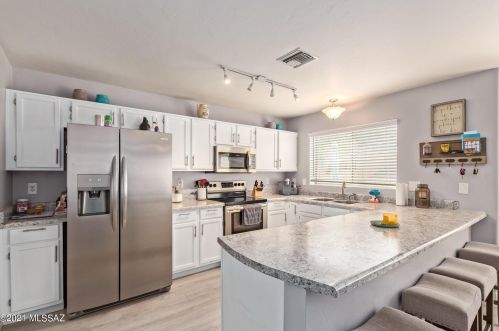 11871 Gray Eagle Ave, Tucson AZ 85737-8662 exterior