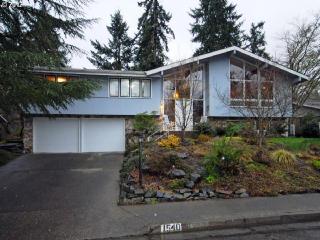 1540 28th Pl, Eugene OR  97405-6011 exterior