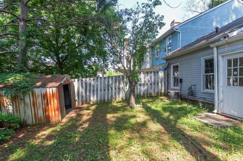 2263 Wellington Cir, Lithonia GA exterior