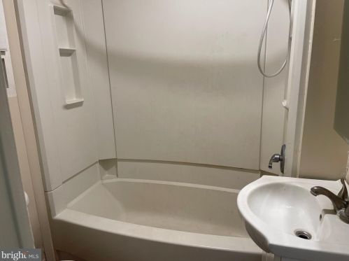 421 Strasburg Pike, Lancaster PA  17602-1523 exterior