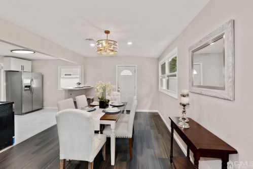 40 Markham Rd, Edison NJ  08817-4129 exterior