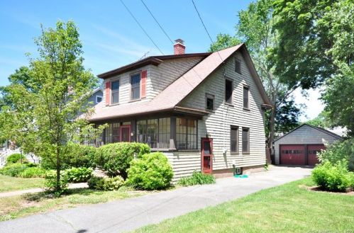 125 Hollister St, Manchester, CT 06042-3561