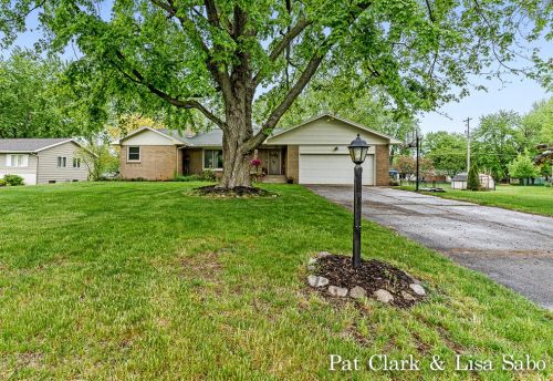 239 Henry St, Coppersville, MI 49404-1141