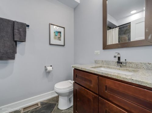 3425 Dickens Ave, Chicago IL 60647-3714 exterior