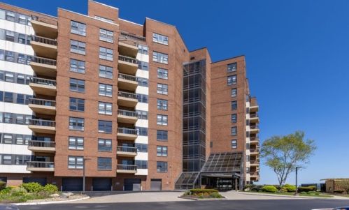 1 Seal Harbor Rd, Winthrop MA  02152-1049 exterior