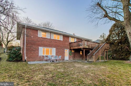 2303 Peggy Ln, Silver Spring, MD 20910-2330