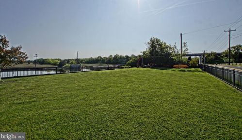 300 Gills Nck Rd, Lewes DE 19958-1425 exterior