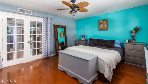 2464 Crocus Dr, Phoenix AZ 85053-5416 exterior