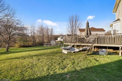 24 Dorset Dr, Hackettstown NJ  07840-5010 exterior