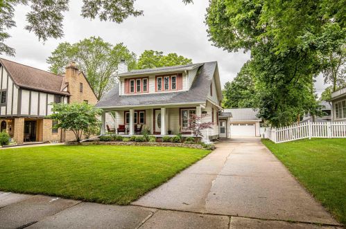 1705 71st St, Milwaukee, WI 53214-4834