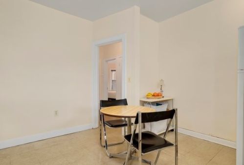 5428 Sawyer Ave, Chicago IL 60632-2624 exterior