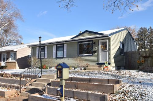 4148 68th St, Milwaukee, WI 53220-2902