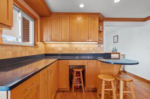 233 Anita Ave, Pittsburgh PA 15217-3120 exterior