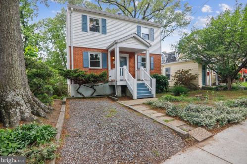 6704 Allegheny Ave, Silver Spring, MD 20912-4653