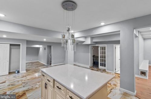 4305 Shoemaker Rd, Huntingdon Valley PA 19006-1711 exterior