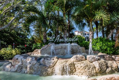 309 La Peninsula Blvd, Naples FL 34113-4036 exterior