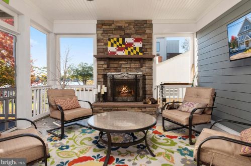 3717 Parke Dr, Edgewater MD 21037-4115 exterior