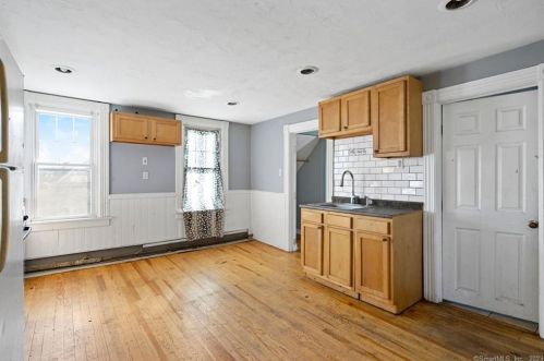 68 Wilson St, New Britain CT 06051-2020 exterior