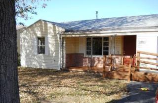 1553 Nora St, Springfield MO  65803-4326 exterior