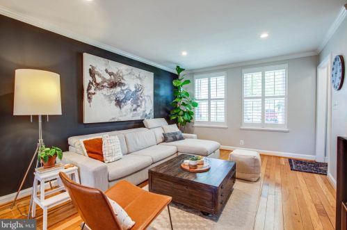 4152 36th St, Arlington VA  22206-1806 exterior