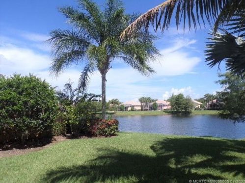 10426 Stratton Dr, Fort Pierce FL  34987-2318 exterior