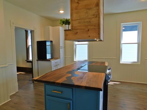 2575 Graham St, Milwaukee WI  53207-1609 exterior