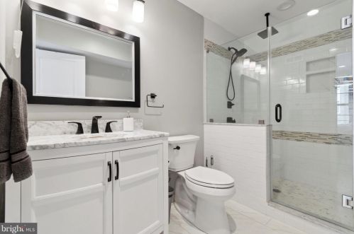 1304 Cleveland St, Philadelphia PA  19146-4605 exterior