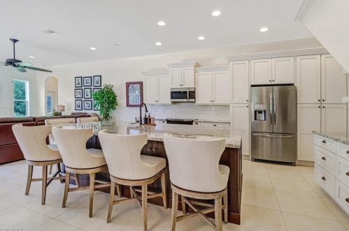 6021 Cedar Tree Ln, Naples, FL 34116-5407