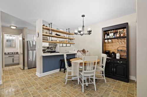 3985 84, Milwaukee WI 53228-2339 exterior