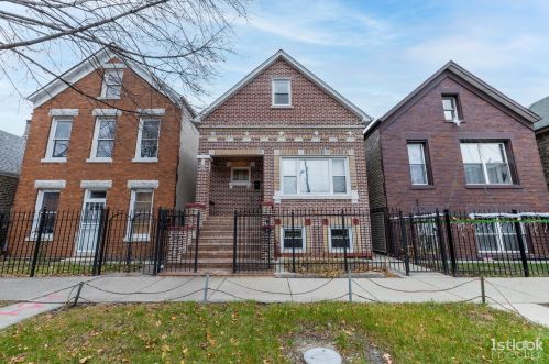 2731 Spaulding Ave, Chicago, IL 60647-1338