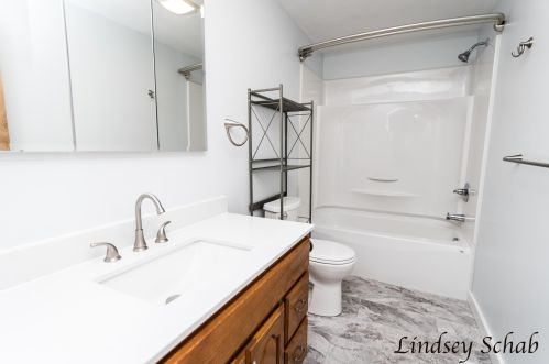 34 Grant St, Cedar Springs MI 49319-5124 exterior