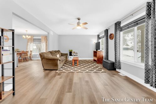 346 Mason Ave, Meskegon MI  49441-1946 exterior