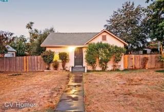 216 N St, Tulare CA  93274-4229 exterior