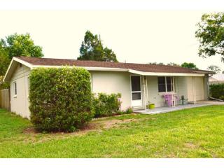 39020 6th Ave, Zephyrhills, FL 33542-4527