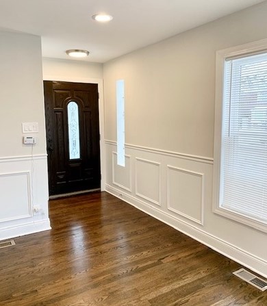 7745 Hamilton Ave, Chicago, IL 60620-5731