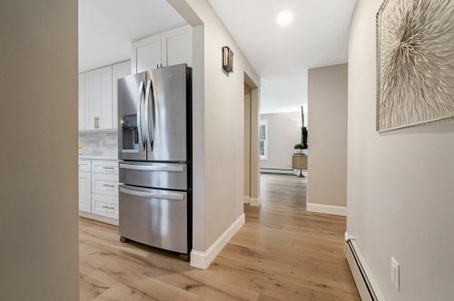 19 Laurel Dr, Concord NH  03304-4321 exterior