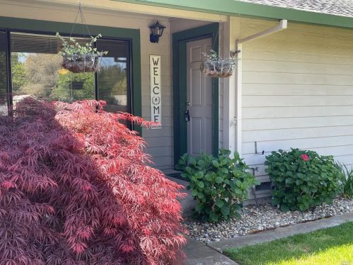 2281 Floyd Ln, Concord, CA 94520-1444