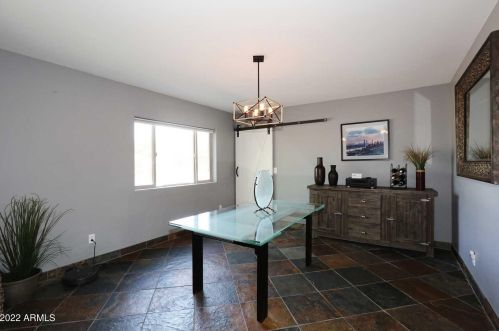 4451 Earll Dr, Phoenix AZ 85031-3821 exterior