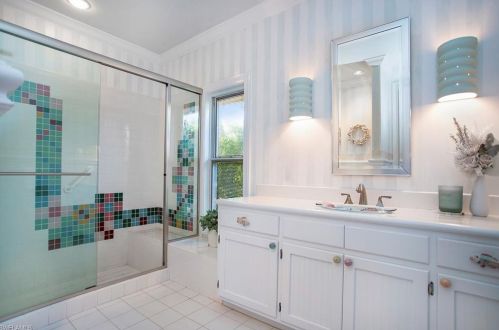 210 Bay Pt, Naples FL 34103-4018 exterior