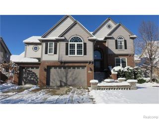 17027 Boulder Dr, Northville, MI 48168-6820