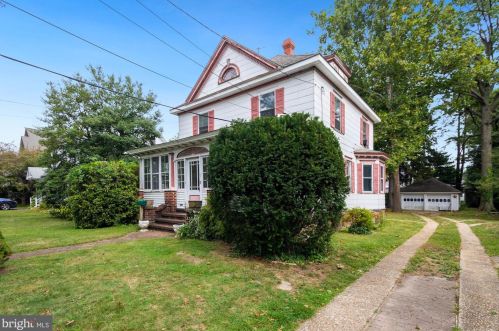 23 7th Ave, Haddon Heights, NJ 08035-1233