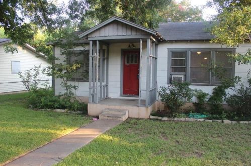 611 Clifford Dr, Austin TX  78745-3363 exterior