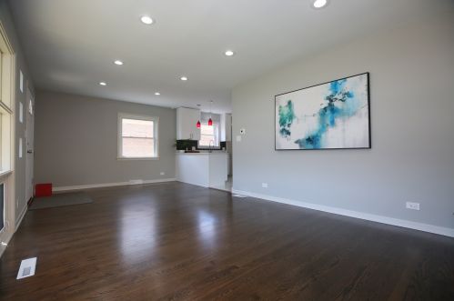 6144 Gunnison St, Chicago IL  60630-2949 exterior