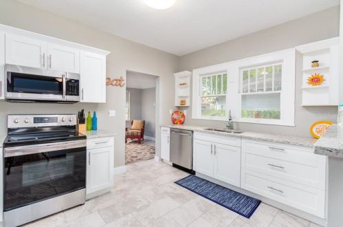 312 Hanna Ave, Tampa FL 33614-3607 exterior