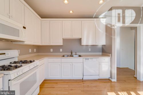 1614 White Oak Vista Dr, Silver Spring MD  20904-4201 exterior